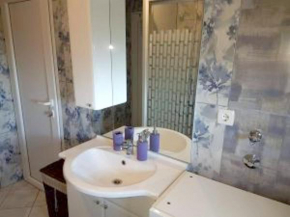 Modern Apartment with Garden View in Belišće - 76 m²